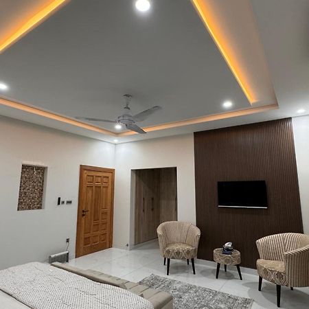 Heston Villa Topcity Islamabad Exterior foto