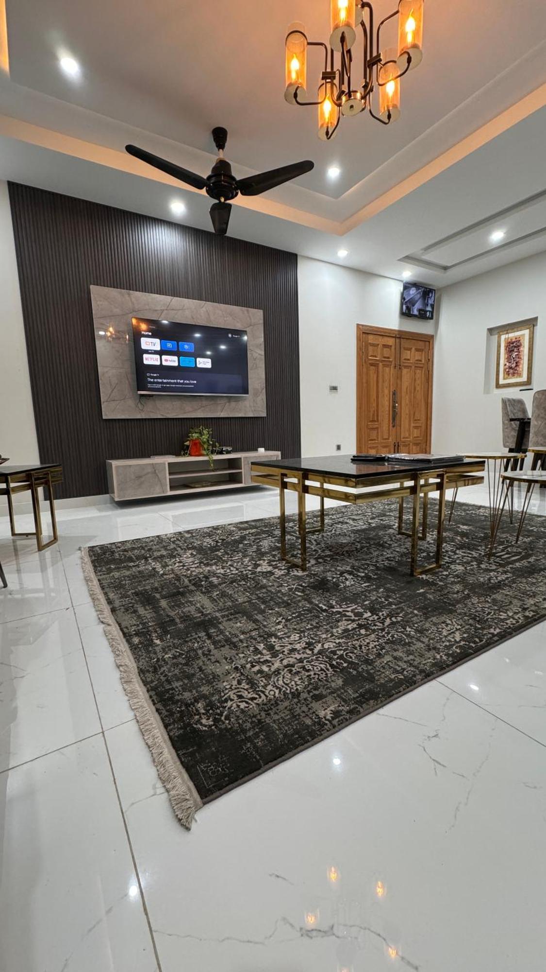 Heston Villa Topcity Islamabad Exterior foto
